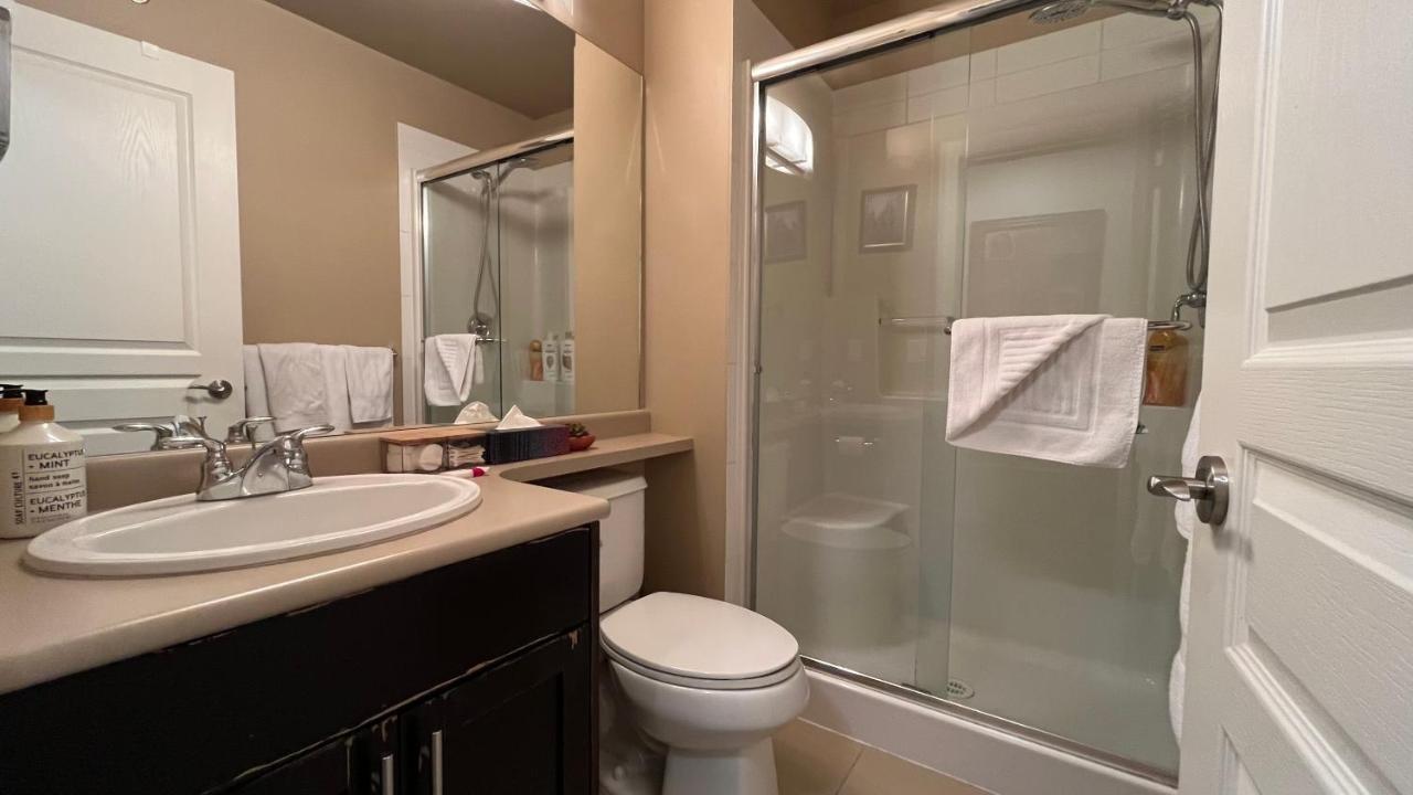 Waterscapes Resort Kelowna 2 Full Bedrooms Suite Vacation Rentals, Short Term Rentals. 외부 사진